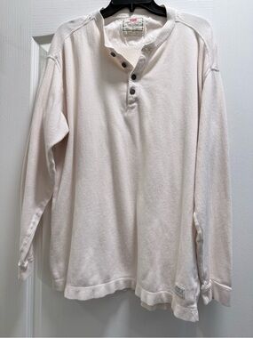 Levi's Button Henley in Cream